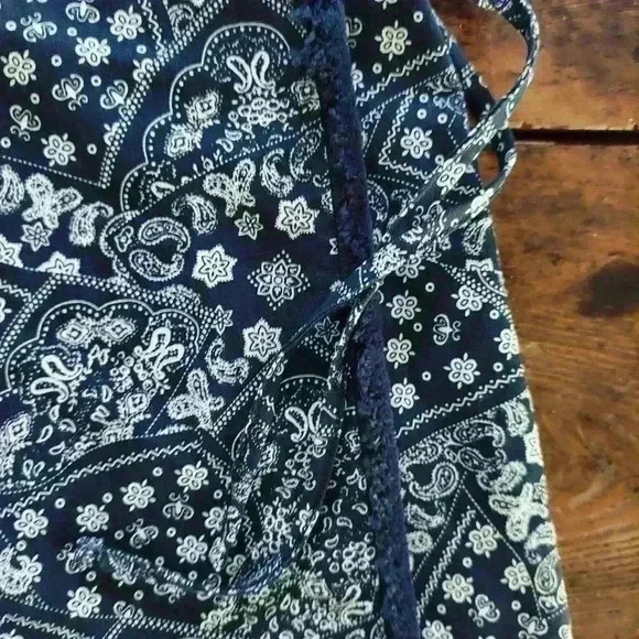 Loveriche womens wrap around skirt NWT - Picture 2 of 5